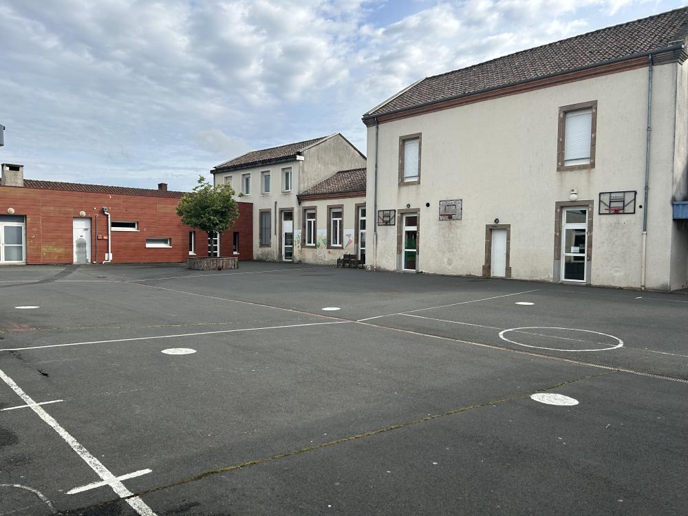 Un atelier pour repenser la cour d'école à Réalmont !